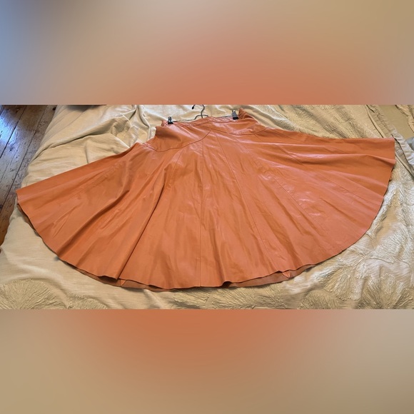 Vintage leather 3/4 circle skirt full peach 80s COMINT Made in Argentina - Picture 2 of 9
